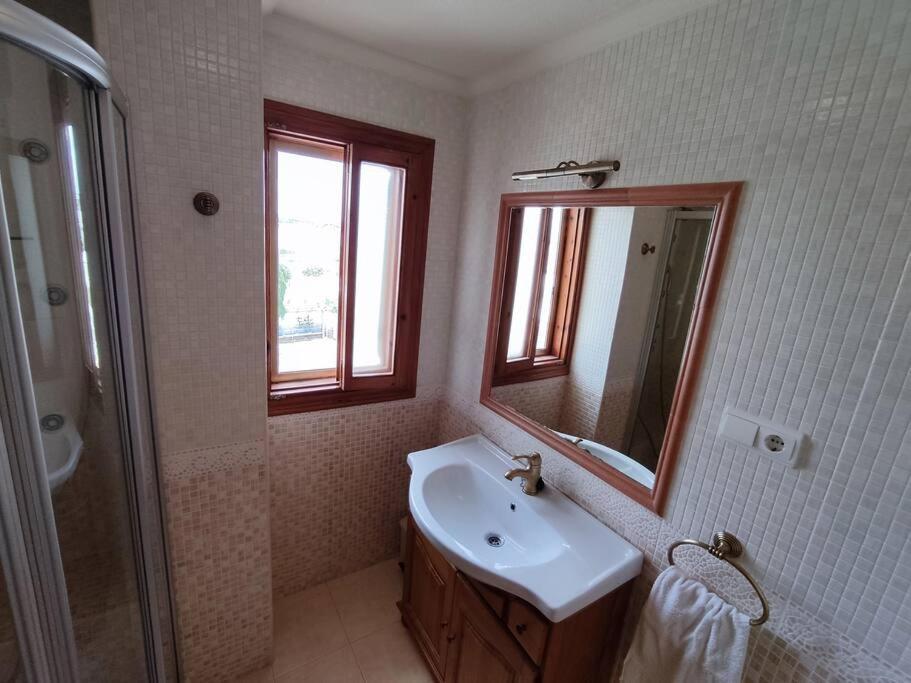 סנטה פולה Apartamento Comodo A 300 Metros De La Playa מראה חיצוני תמונה