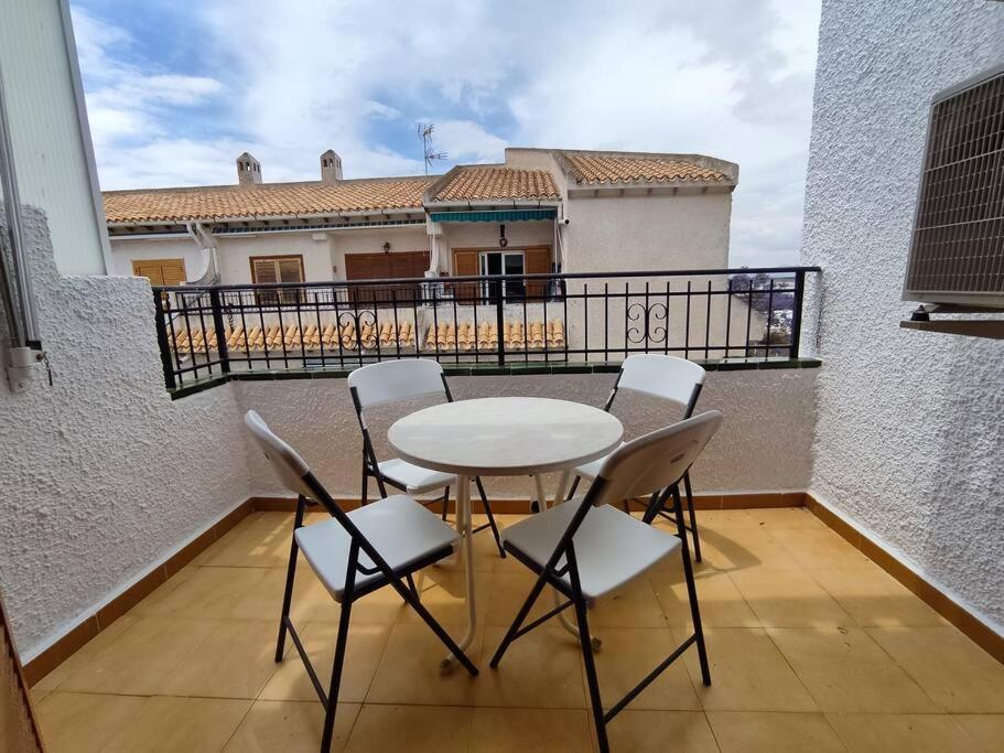 סנטה פולה Apartamento Comodo A 300 Metros De La Playa מראה חיצוני תמונה